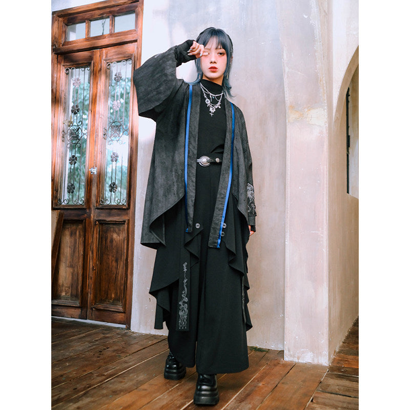 [Blue Tears 蓝眼泪] Embroidered Asymmetric Pipa Sleeve Hanfu-Style Cardigan Top