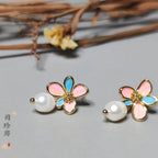 Parrot Feather Pearl Studs
