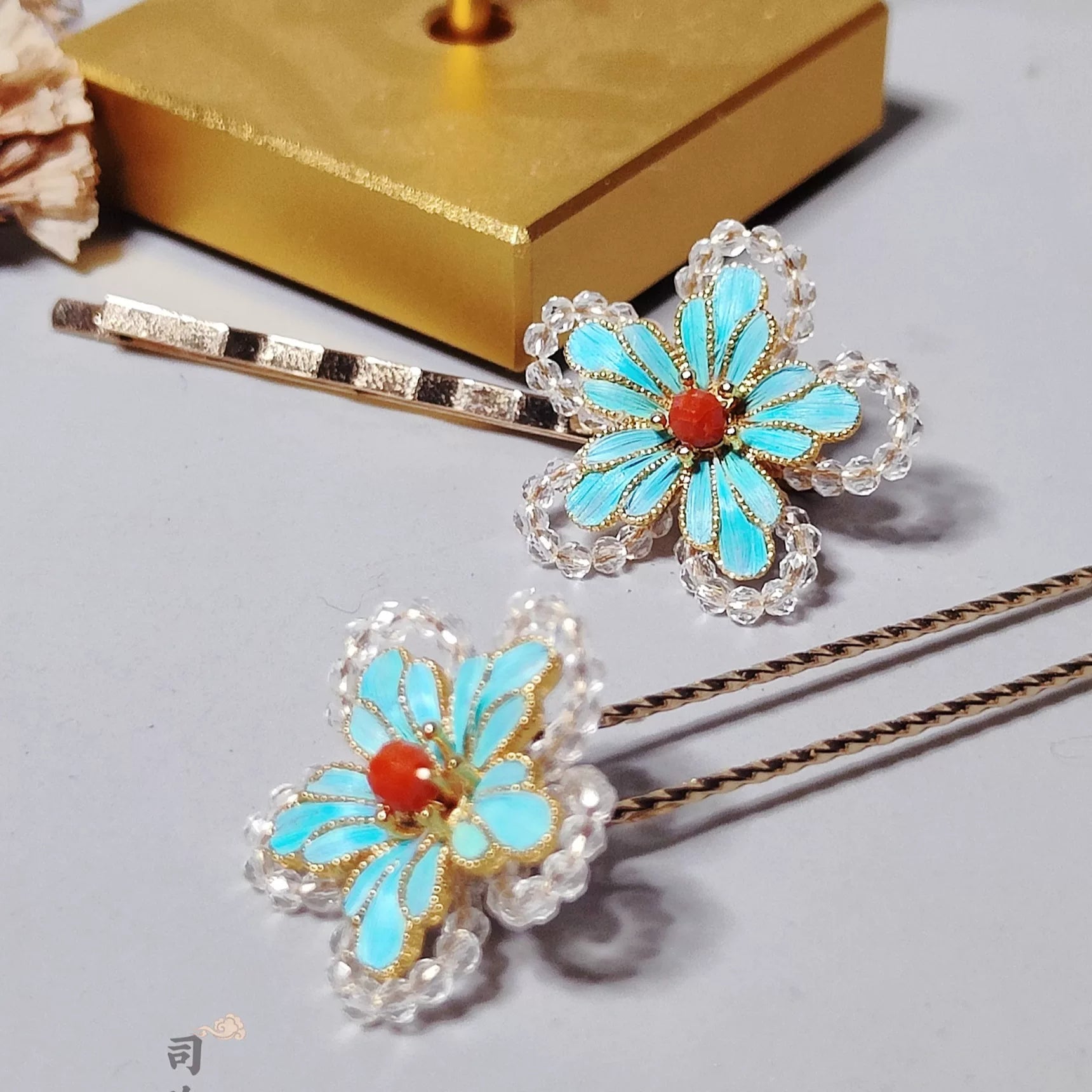Parrot Feather Floral Chinese Hair Pin