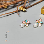 Parrot Feather Pearl Studs