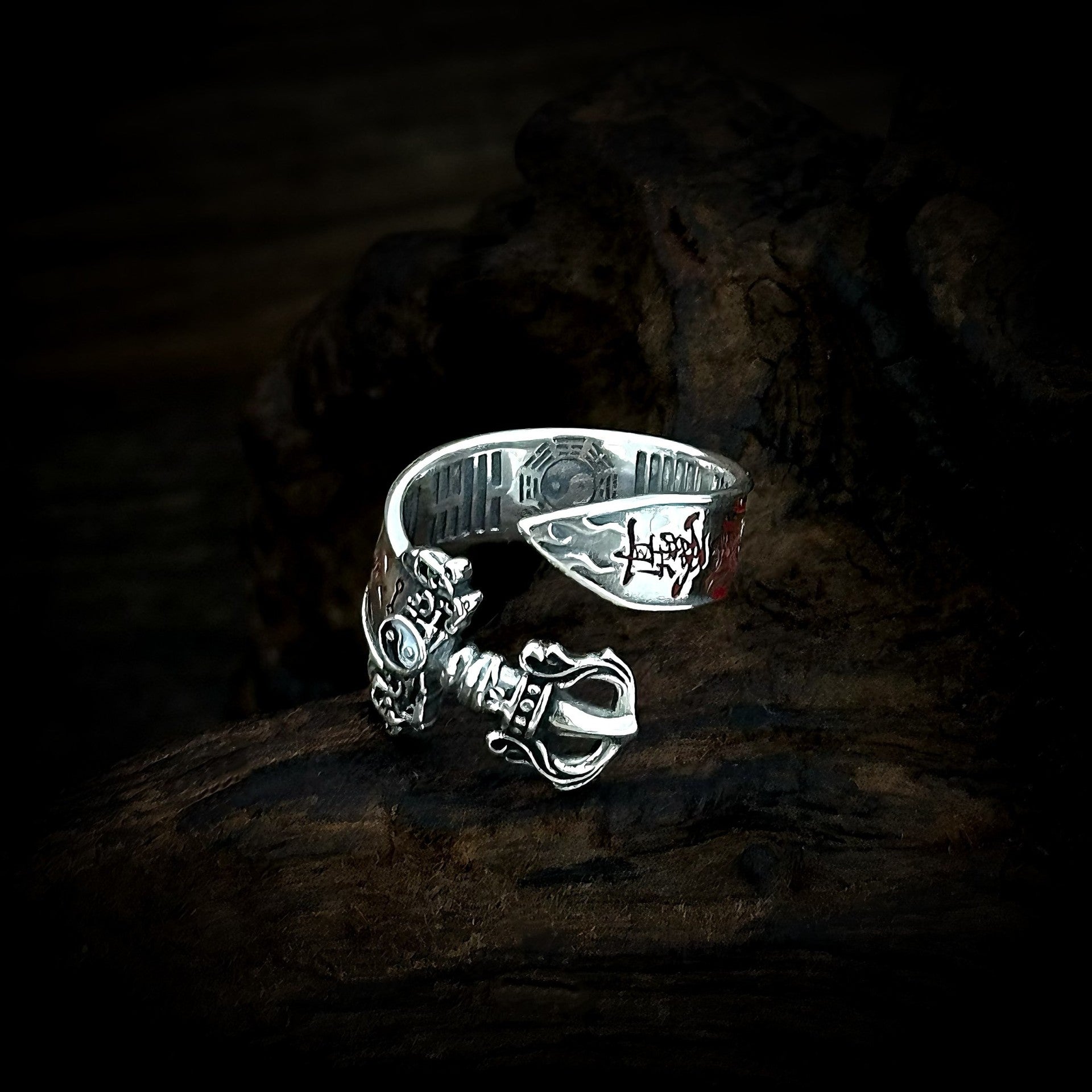 S925 pure silver Taoist ornament, Ziwei taboo Bagua Taoist magic sword ring, cinnabar national trend new Chinese style adjustable ring