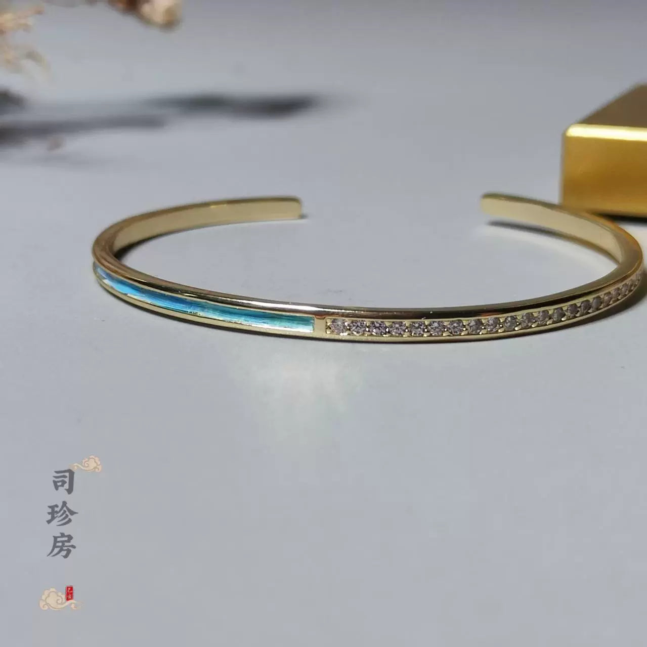 Handmade Parrot Feather Bracelet | Daily Hanfu Accessories